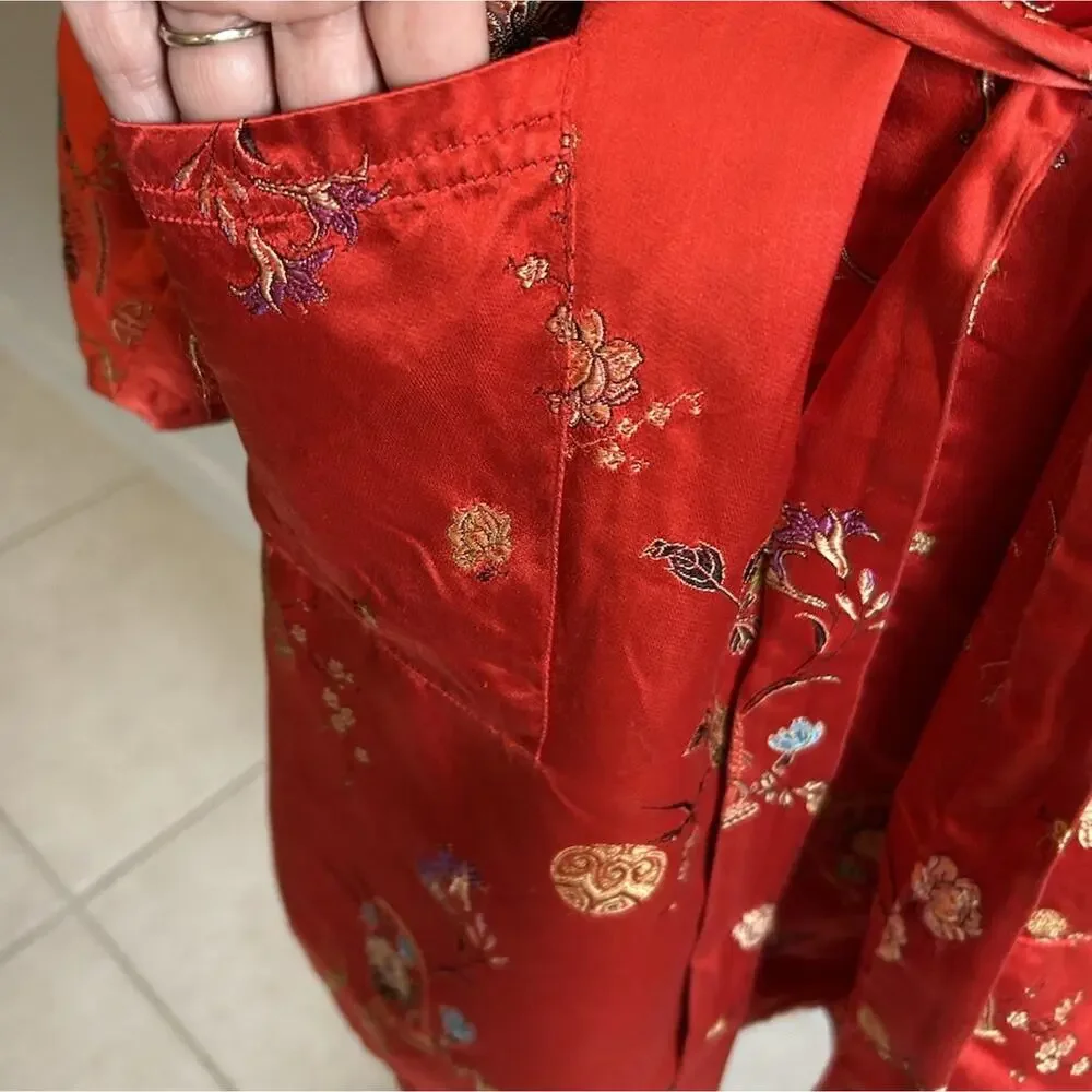 Vintage Kimono Robe Red Patchwork Reversible Asian Gold Hong Kong Retro Pockets